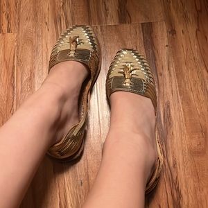 Cacahi’s Cacle’s Gold Huraches Strap Sandals 8.5